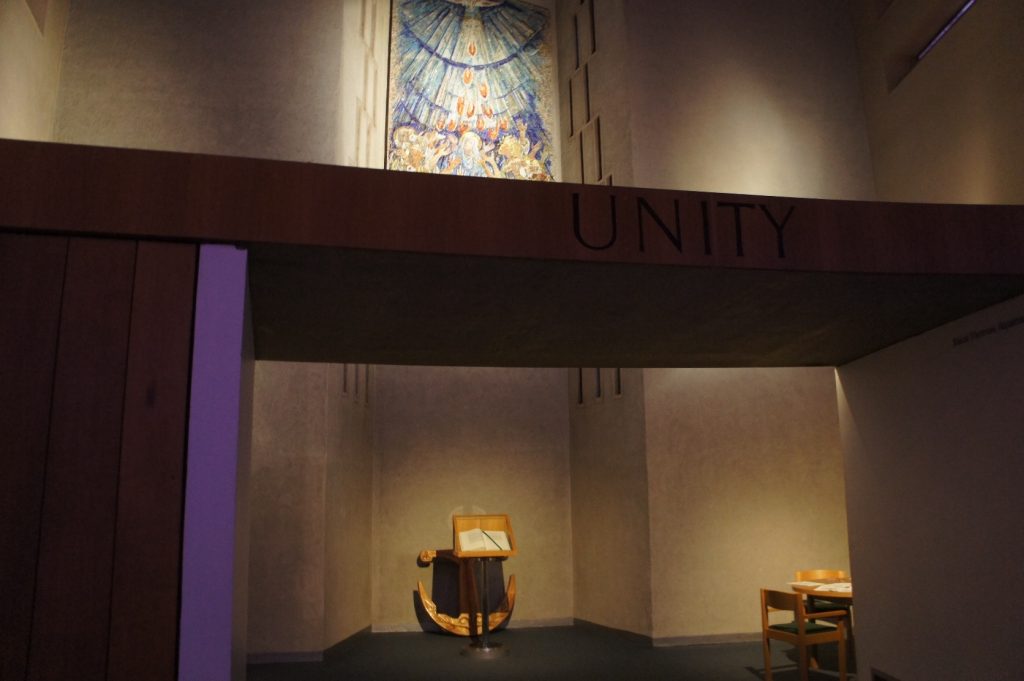 リバプール観光 メトロポリタン大聖堂 ~パディーの大テント~ 旅好きの備忘録