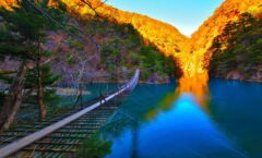 El valle curativo de Shizuoka、Sumérgete en la tranquilidad de Sumata Gorge ② También es un lugar sagrado del Yuru Camp△